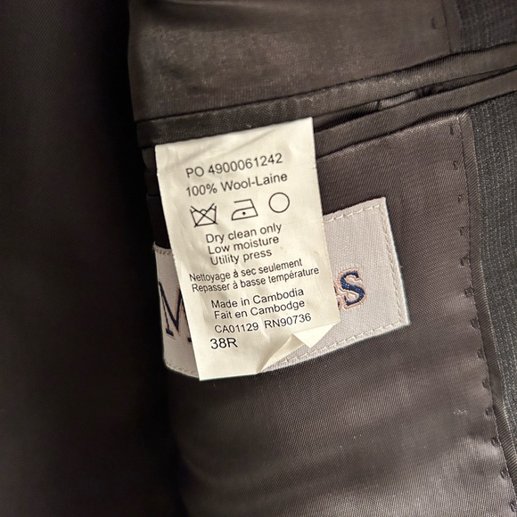 Calvin Klein Suit Jacket & Pants (38R Jacket & 30x29 pants) - Picture 2 of 6